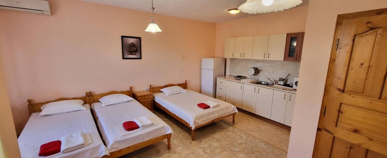 Amfora Guest House Бяла Екстер'єр фото
